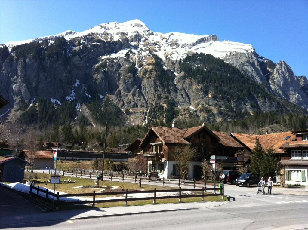 Appartamento Muellerhus Kandersteg Esterno foto